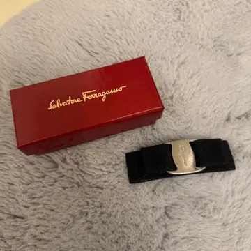 살바토레 페라가모 바라 리본 머리핀 블랙 x 실버 박스 포함