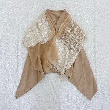 [레어] Kazumi 이소재MIX 케이프 판초 아이보리 브라운