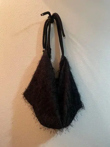 VACANCY 프린지 레이어드 토트백