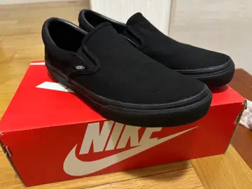 반스 V98CLA 블랙 슬립온 US9H 27.5cm