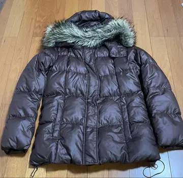 브라운 다운 자켓 후드 부착