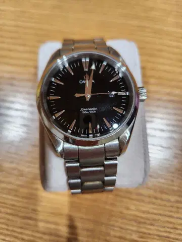 OMEGA 씨마스터 아쿠아 테라 쿼츠