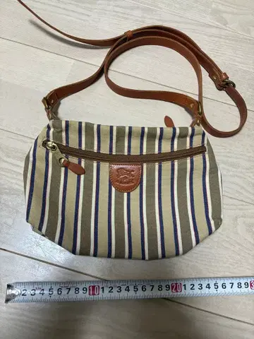 일비종떼 캠퍼스 숄더백