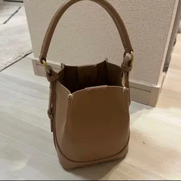 브라운 가죽 버킷백 ZARA