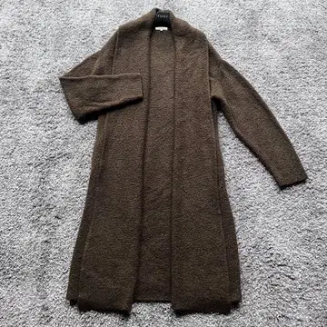 EPOCA 40 카키 브라운 계열 롱 니트 코트