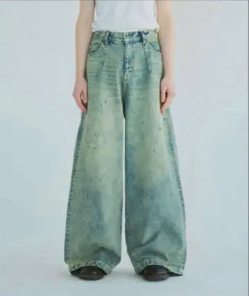 Camphor wood 와이드 배기 오버다이 얼룩 가공 데님 S