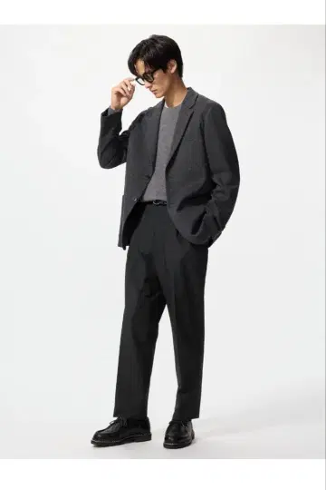 [ 완판템 ] UNIQLO/스마트 앵클 팬츠/턱 ( 블랙, M 사이즈 )