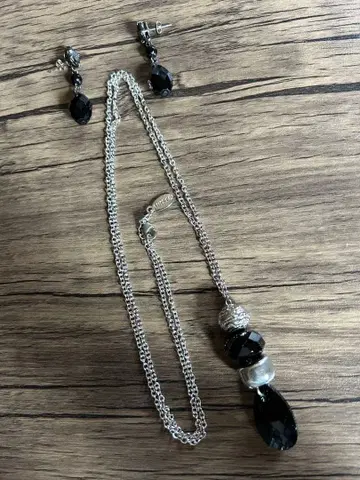 ABISTE 아비스테 목걸이 귀걸이 세트 블랙 실버