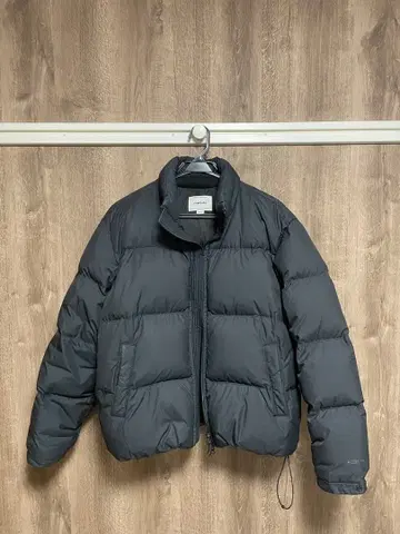 블랙 다운 자켓 M 사이즈
