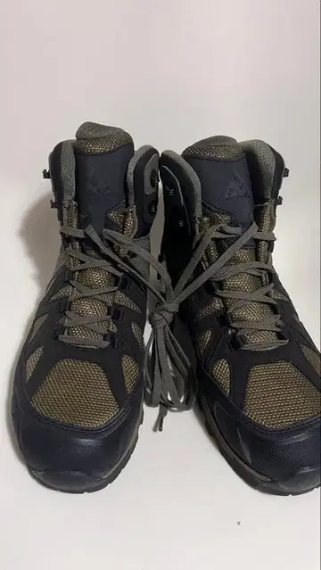 캐러밴 고어텍스 등산화 26.5cm 미사용품!