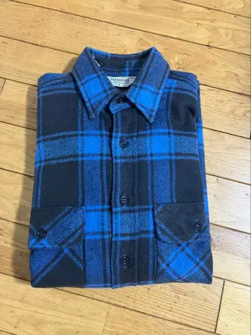 새상품급 베르베르진 구매 블랙 버튼 파랑 블랙 플란넬 셔츠