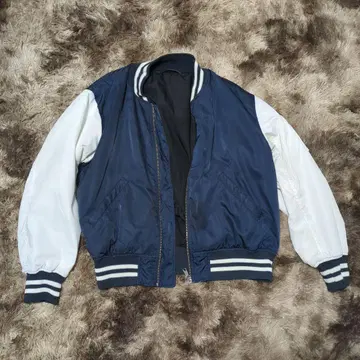 네이비 화이트 바시티 자켓