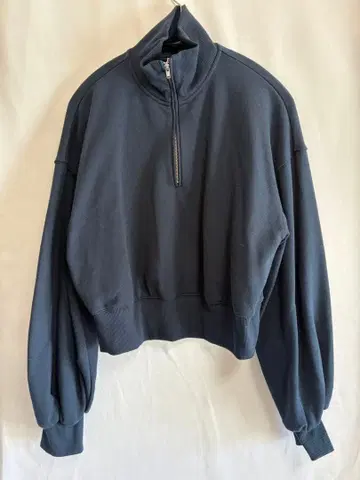 새상품급 CODE A 네이비 하프 지퍼 맨투맨 FREE