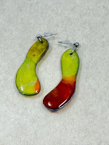 에나멜 귀걸이 그린과 오렌지 그라데이션