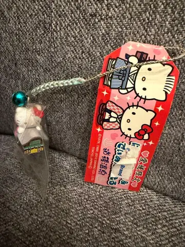 에히메 한정판 지역 한정 키티/도고 온천