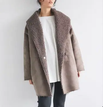 [ 새상품급 ] 개럴개런트 페이크 무스탕 보아 리버서블 코트