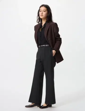 유니클로 스마트 플레어 팬츠 (기장 짧음) XS