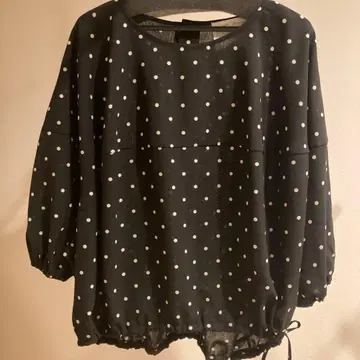 [ 새상품급 ] BEARDSLEY 도트 블라우스