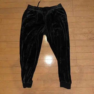 푸마 페로아 팬츠 블랙