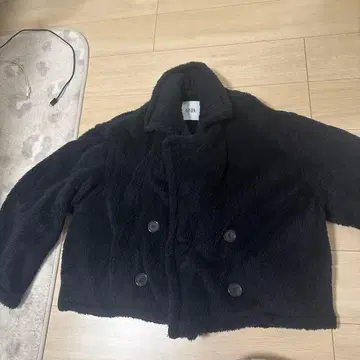 GYDA 블랙 보아 자켓 더블 버튼