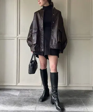 JUNOAH 페이크 가죽 자켓