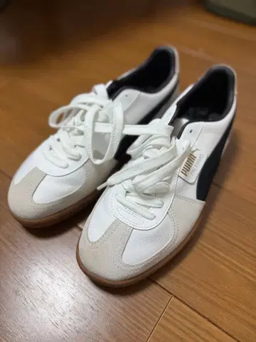 PUMA PALERMO 화이트/블랙 스니커즈