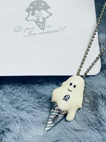 큐포트 Q-POT 녹아내리는 아이스크림 고스트 목걸이