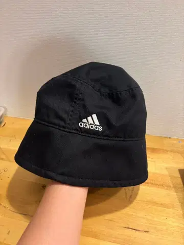 아디다스 버킷햇 블랙