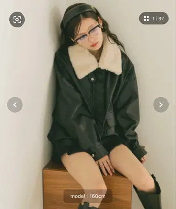 VANNIE U 가죽 자켓 블랙