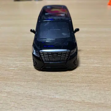 알파드 미니카 1/43