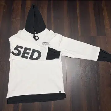 화이트 후드 부착 후드티