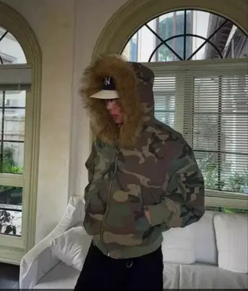 후드 자켓 카모플라쥬 퍼 자켓 초레어 새상품급 리버서블 스트릿