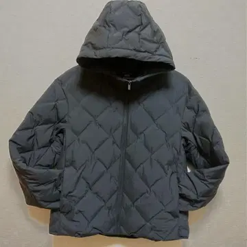 UNIQLO 퍼프 테크 다운 자켓 M 사이즈 블랙