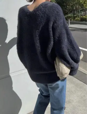 새상품급 윌프리 mix color shaggy fluffy knit