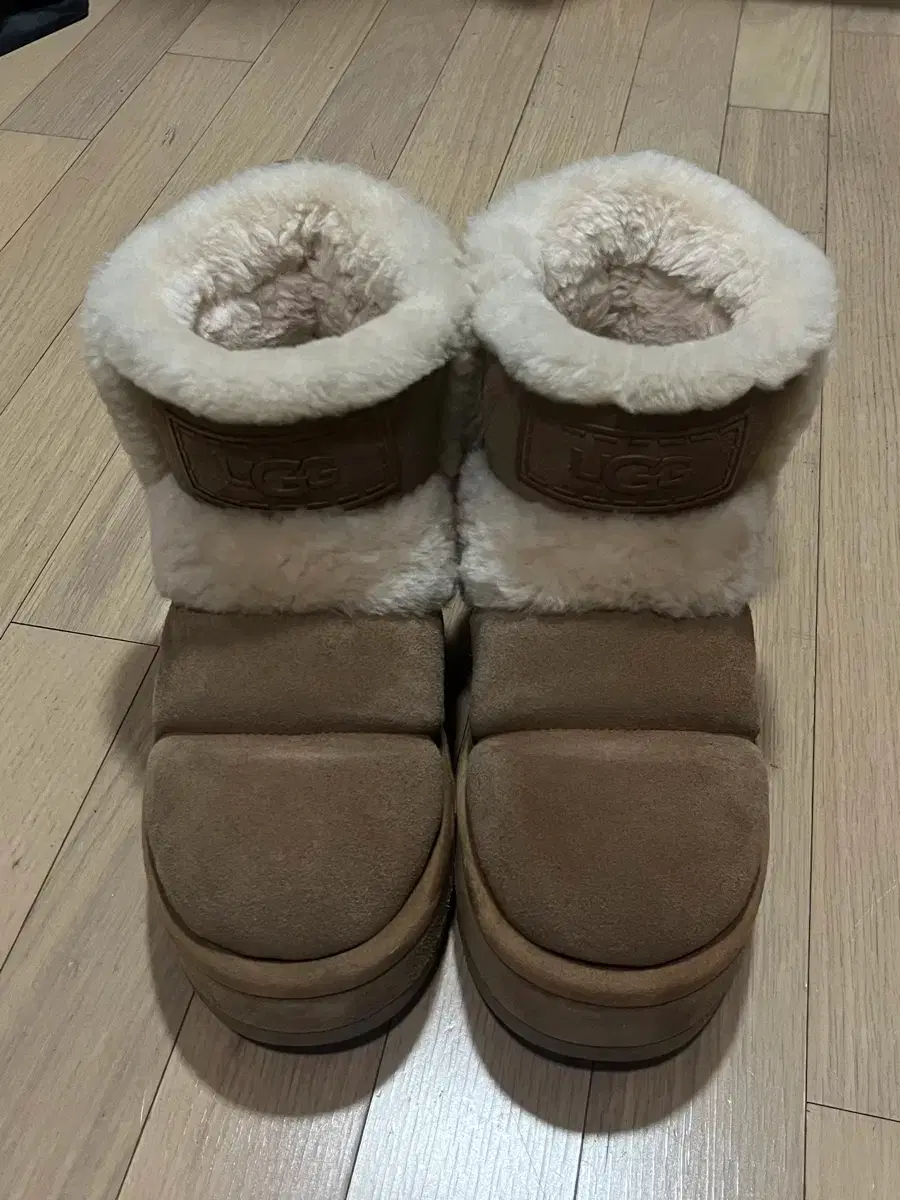 UGG Ugg Cloudpeak Chestnut Genuine 250