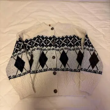 가디건 니트 숏 기장 아이보리 겨울 상품 아가일