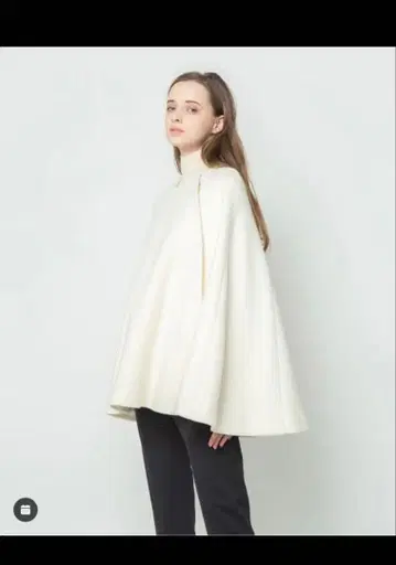 Have 화이트 케이프 코트 울