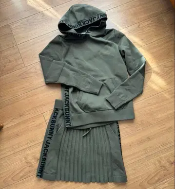 [ JACKBUNNY ] 후디와 스커트 세트 카키