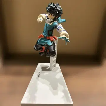 나의 히어로 아카데미아 미도리야 이즈쿠 피규어