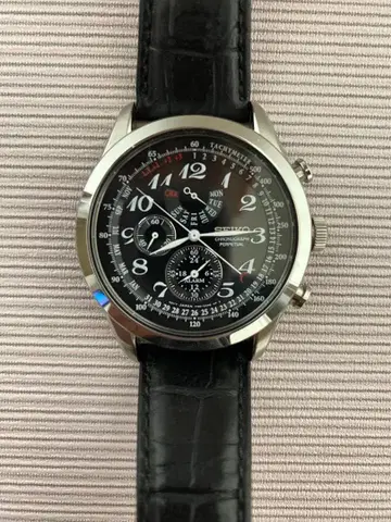 세이코 크로노그래프 블랙 다이얼 세이코 SPC131P1