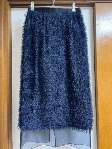 노리즈 소피 타이트 스커트 네이비 새상품급