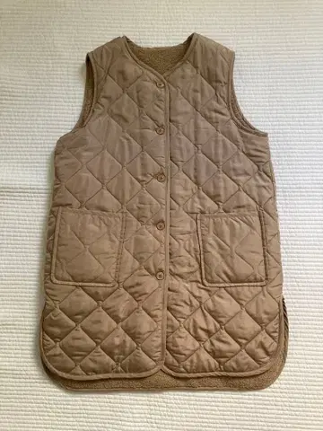 주말 한정판 할인 미사용 MIDIUMI 퀼팅 리버서블 베스트 베이지