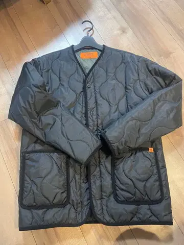 [ UNIVERSAL OVERALL ] 퀼팅 패딩 자켓