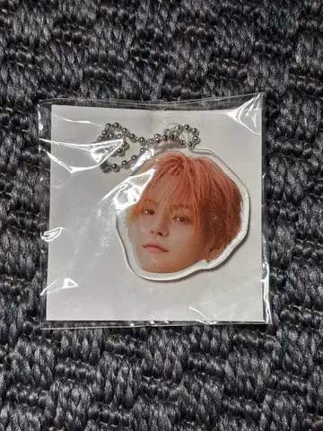 treasure 요시 얼굴 아크릴 키링