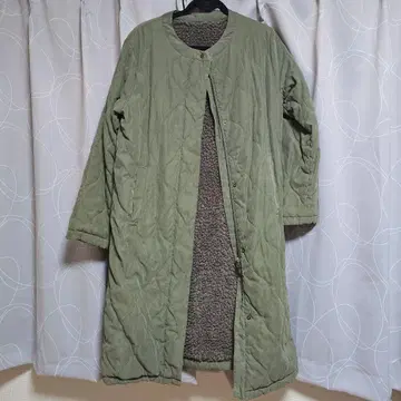 올리브 그린 퀼팅 롱 코트