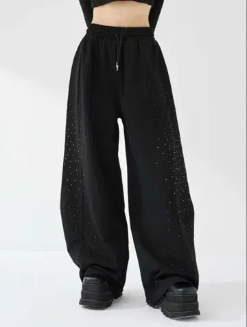 Darich 샤이니 배럴 스웨트 팬츠