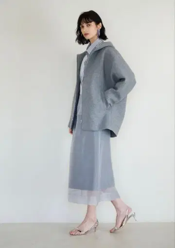 새상품 ebure 에부르 라이트  본딩 후디 36