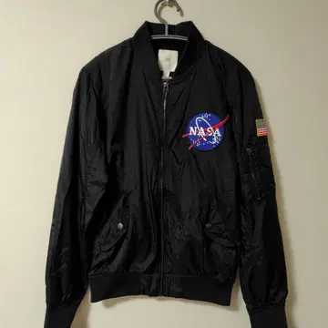 [ 새상품급 ] H&M 긴팔 점퍼 XS 사이즈 블랙