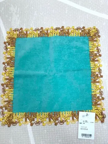 치카자와 레이스 손수건 기린과 바오바브 나무