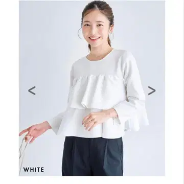 화이트 프릴 7부 소매 니트 베이스먼트